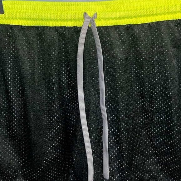 *Nike- Dri fit shorts - Picture 2 of 6